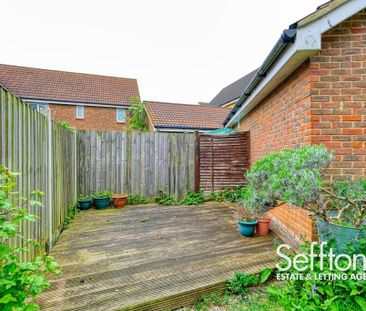 3 bedroom semi-detached house to rent - Photo 4