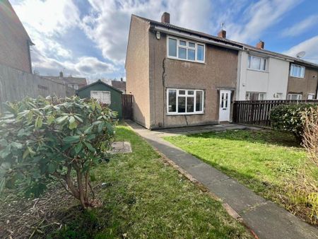2 bedroom semi-detached house to rent - Photo 4