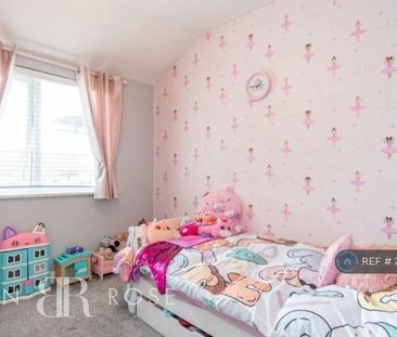 3 bedroom semi-detached house to rent - Photo 3