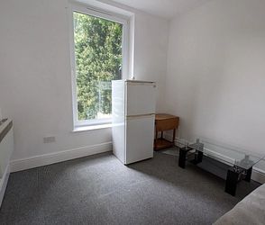 Folkestone Road, CT17 9SJ, Dover - Photo 1