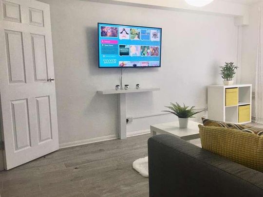 Blackfriars Road, Southsea, PO5 - Photo 1