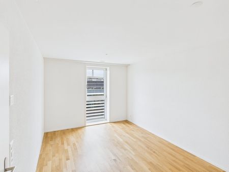 Moderne 2.5-Zimmer-Wohnung mit Loggia im Herzen von Wil - Foto 5