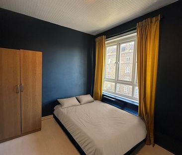 Room in a Shared House, Weymouth House, SW8 - Photo 2