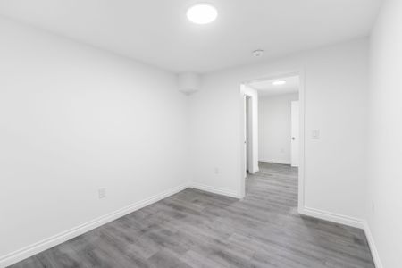 For Lease - 2255 Grand Ravine Drive Unit# Bsmt, Oakville, Ontario - Photo 2