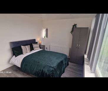 Room in a Shared House, Highgate Street, B12 - Photo 3
