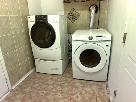 For Lease - 72 Four Seasons Circle, Brampton, Ontario - Photo 5