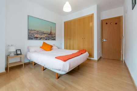 Carrer de Calvo Acacio, Valencia, Valencian Community 46017 - Photo 4