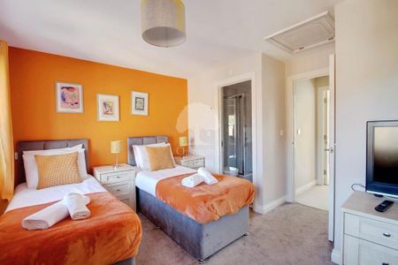 4 bedroom townhouse to rent - Photo 4