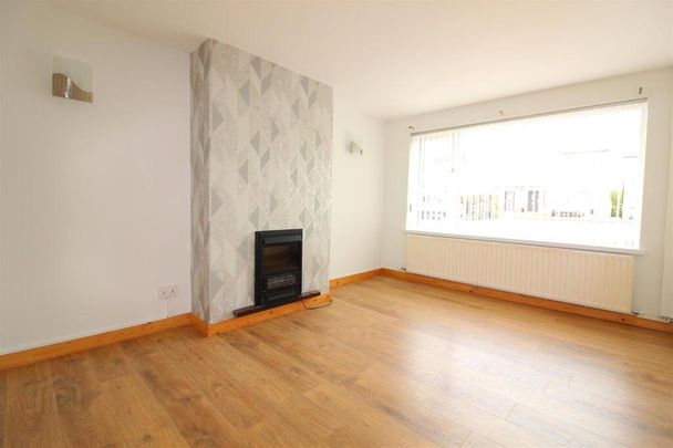 28 Downshire Road, Carrickfergus, BT38 7LE - Photo 1