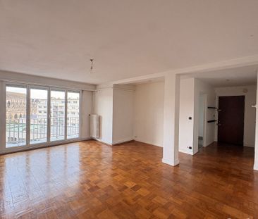 Location Appartement 2 pièces 63m² - Photo 2