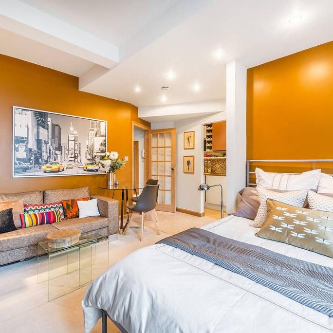 Studio to rent - Photo 1
