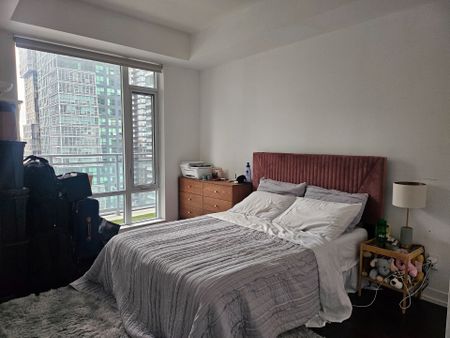 For Lease - 21 Widmer Street Unit# 1810, Toronto, Ontario - Photo 4