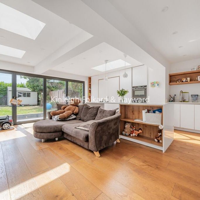 4 bedroom bungalow to rent - Photo 1