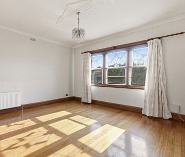 1 Springvale Ave, New Town - Photo 3