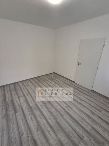 Pronájem bytu 2+1 53 m² - Photo 2