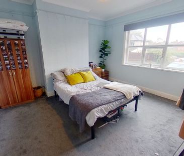 St Michaels Lane, Headingley - Photo 5