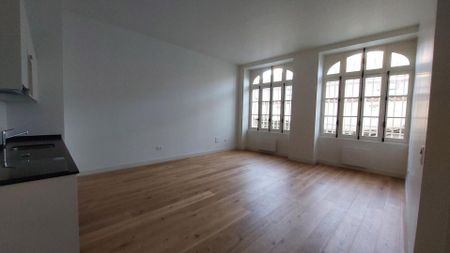 location Appartement T2 DE 46.09m² À LAVAL - Photo 2