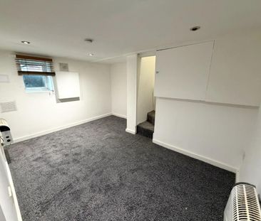 1 bedroom Flat To Let - Photo 4