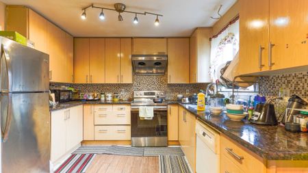 For Lease - 16 Duggan Drive, Brampton, Ontario - Photo 3