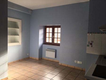 Location Appartement 3 pièces 74m² ST ETIENNE DE BAIGORRY 64430 - Photo 4