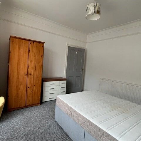 4 Bedroom | 2 Abingdon Road, PL4 6HY - Photo 1