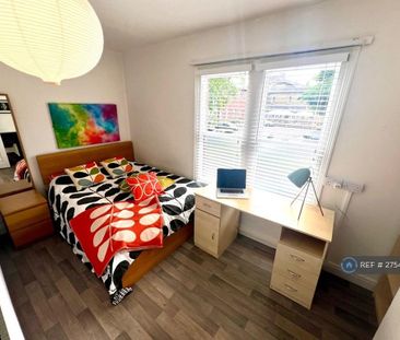 1 bedroom in a house share to rent - Photo 4