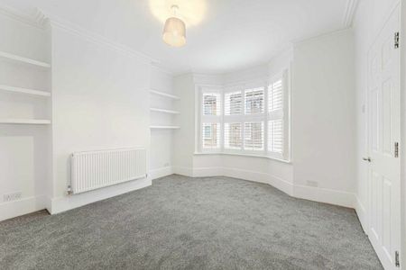 Broughton Street, Battersea, SW8 - Photo 2