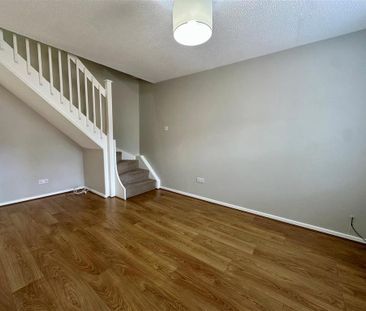 2 bedroom semi-detached house to rent - Photo 2