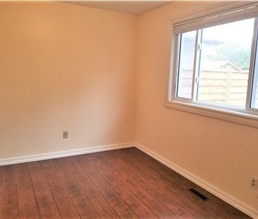 For Lease - 79 Osborne Crescent, Oakville, Ontario - Photo 5