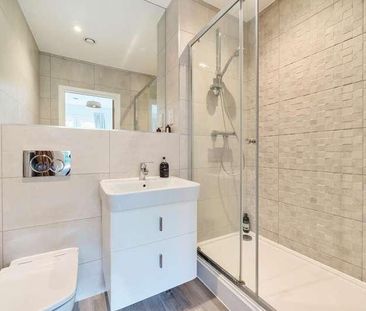 Sunbury, Sunbury-on-thames, TW16 - Photo 2