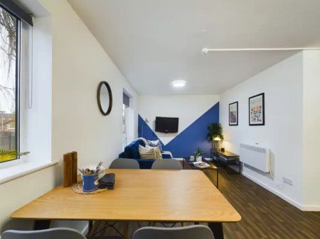 3 Bedroom House - Photo 4