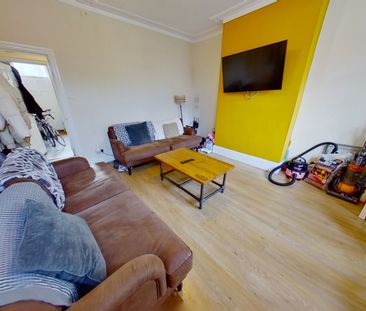 St Anns Avenue, Burley - Photo 1