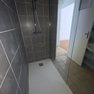 Location Appartement 2 pièces 36m² ORLEANS 45000 - Photo 2