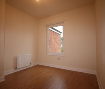 10 Victoria Road, Belfast, BT4 1QU - Photo 3