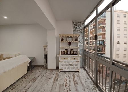 Renovated 2 bedroom apartment for rent in Calpe with pool - Photo 4