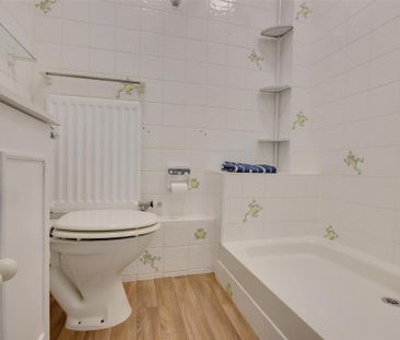 2 bedroom bungalow to rent - Photo 1