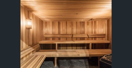 BREAK LEASE – FULLY FURNISHED 2 BEDROOM APARTMENT IN SOUTH BRISBANE - Photo 2