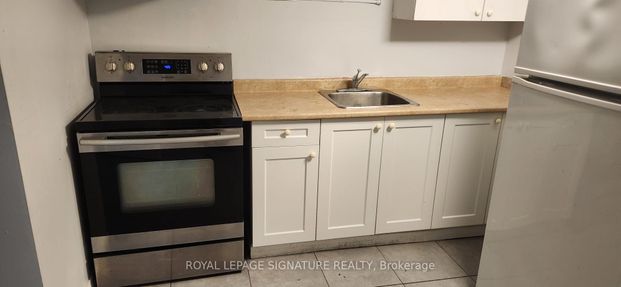 For Lease - 3443 Queenston Drive Unit# Lower, Mississauga, Ontario - Photo 1