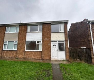 3 bedroom semi-detached house to rent - Photo 6