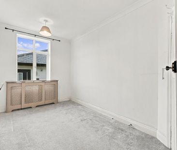 2 bedroom property to rent - Photo 1