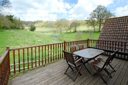 3 bedroom cottage to rent - Photo 2