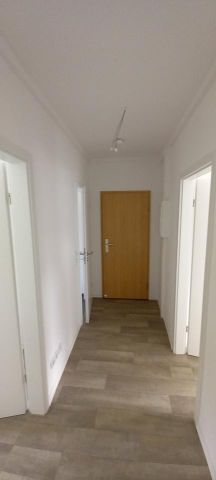 Moderne 3- Raumwohnung mit toller Aussicht und Balkon - Photo 5