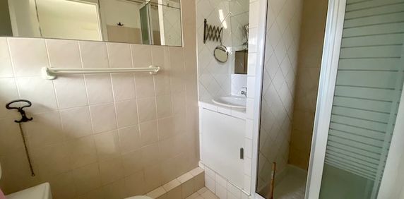 Location Appartement 2 pièces 39m² - Photo 2