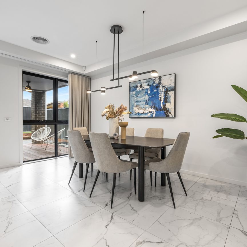 525B Springvale Road, Glen Waverley VIC 3150 - Townhouse For Rent | Domain - Photo 1