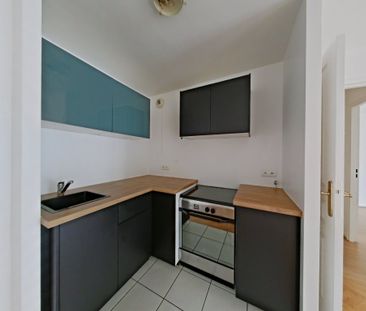 Location Appartement 2 pièces 50m² PARIS 20ème - Photo 4