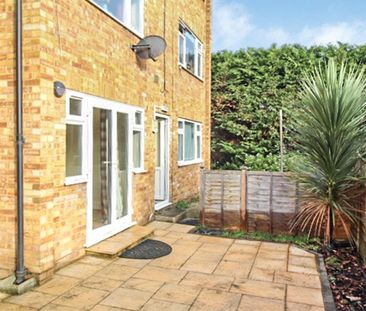 Whitton Dene, Whitton, Hounslow, TW3 2JP - Photo 2