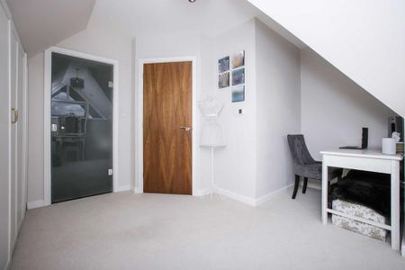 3 bedroom apartment to rent - Photo 5