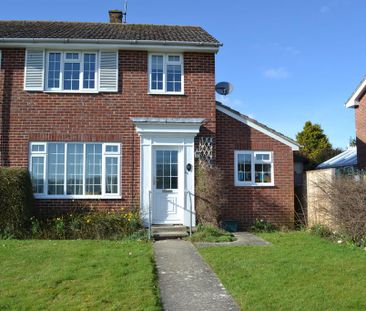 3 bedroom semi-detached house to rent - Photo 1