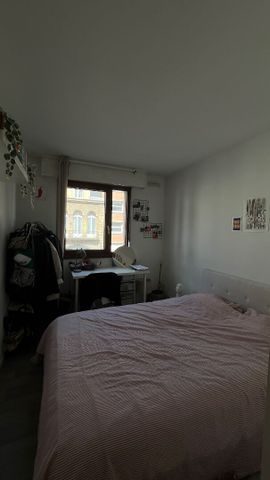 Location Appartement 2 pièces 62m² LILLE 59000 - Photo 3