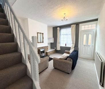 2 bedroom terraced house to rent - Photo 3